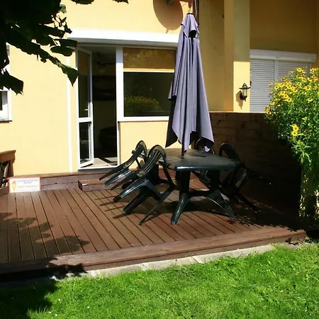 Apartmán Z Tarasem I Ogrodem